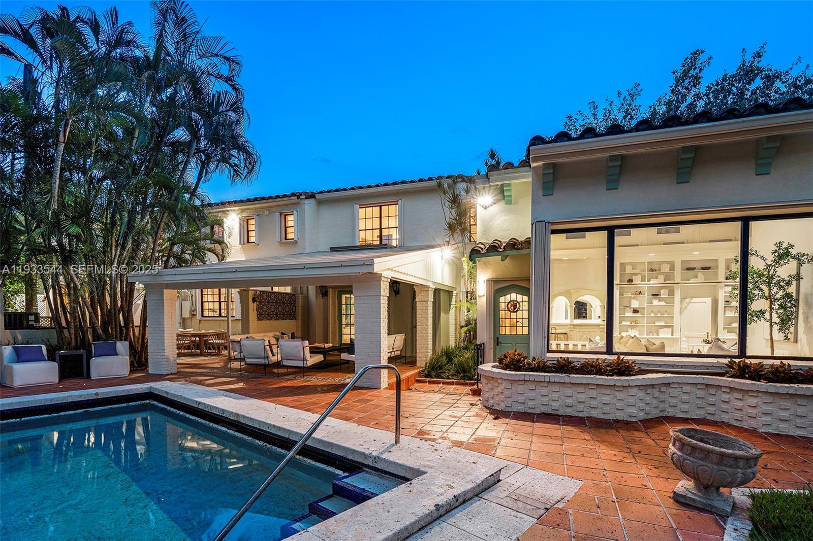 3500 Flamingo Dr