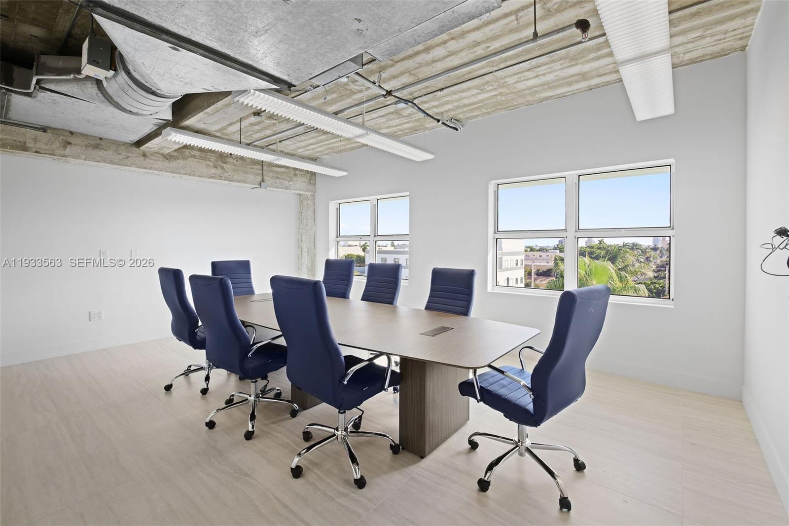 605 Lincoln Rd # 500