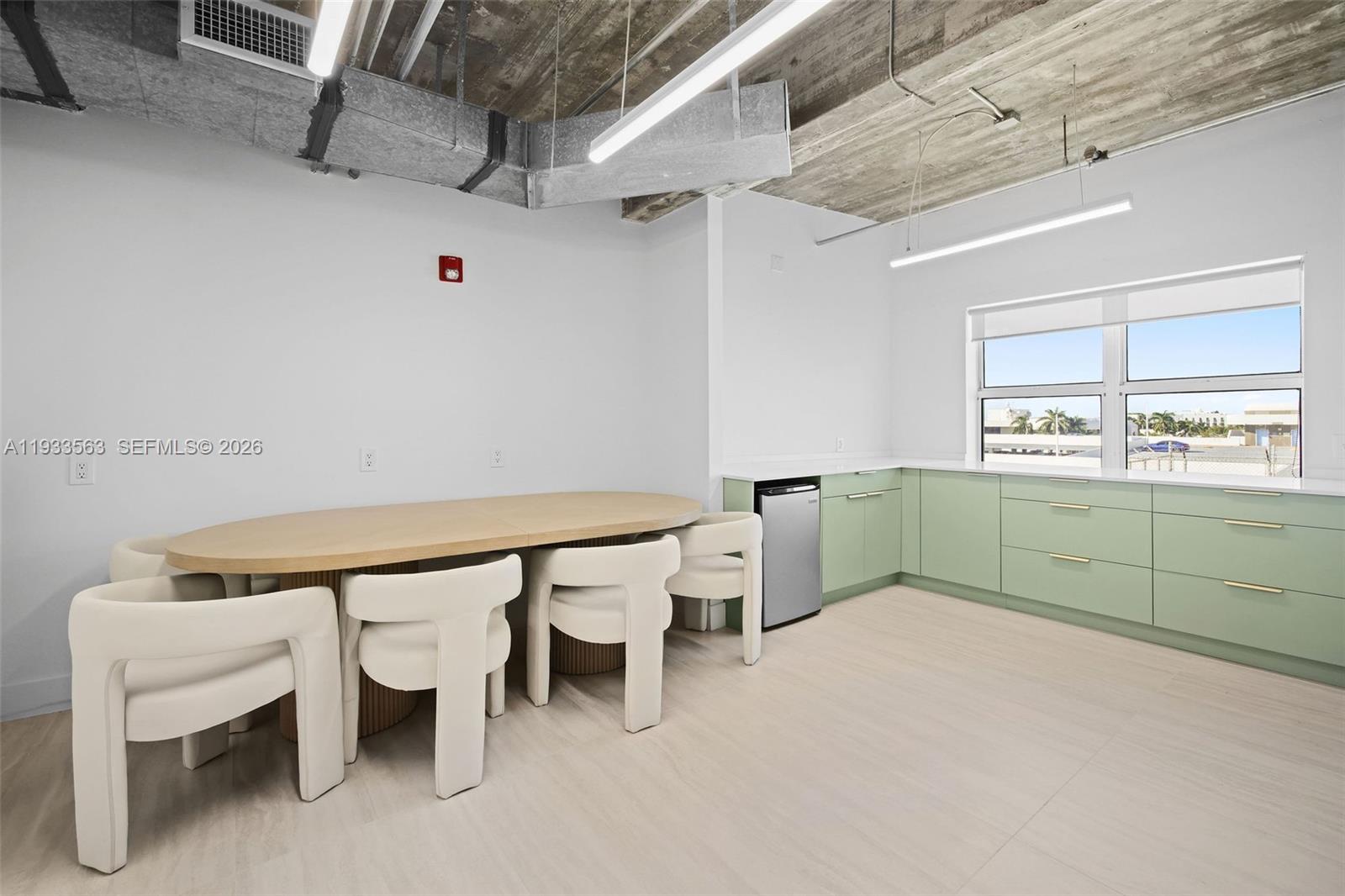 605 Lincoln Rd # 500