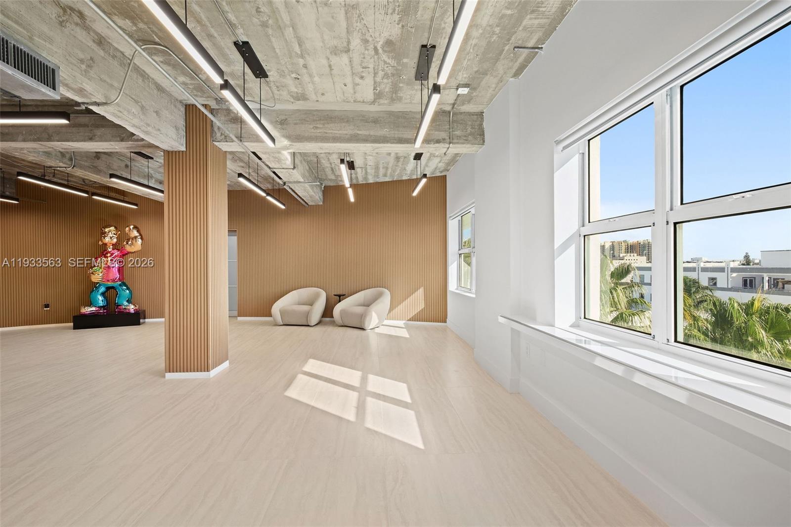 605 Lincoln Rd # 500