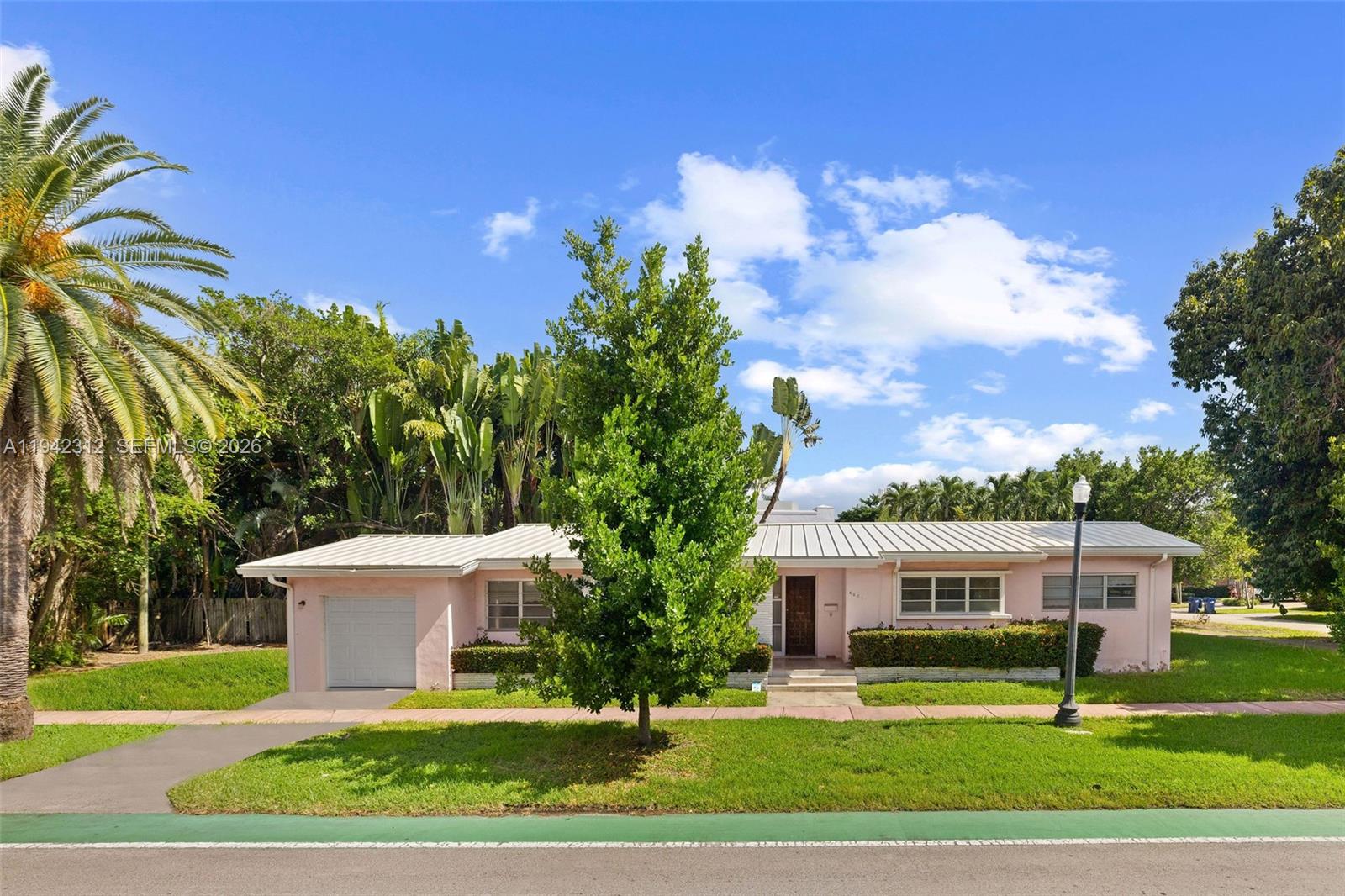 4601 Royal Palm Ave