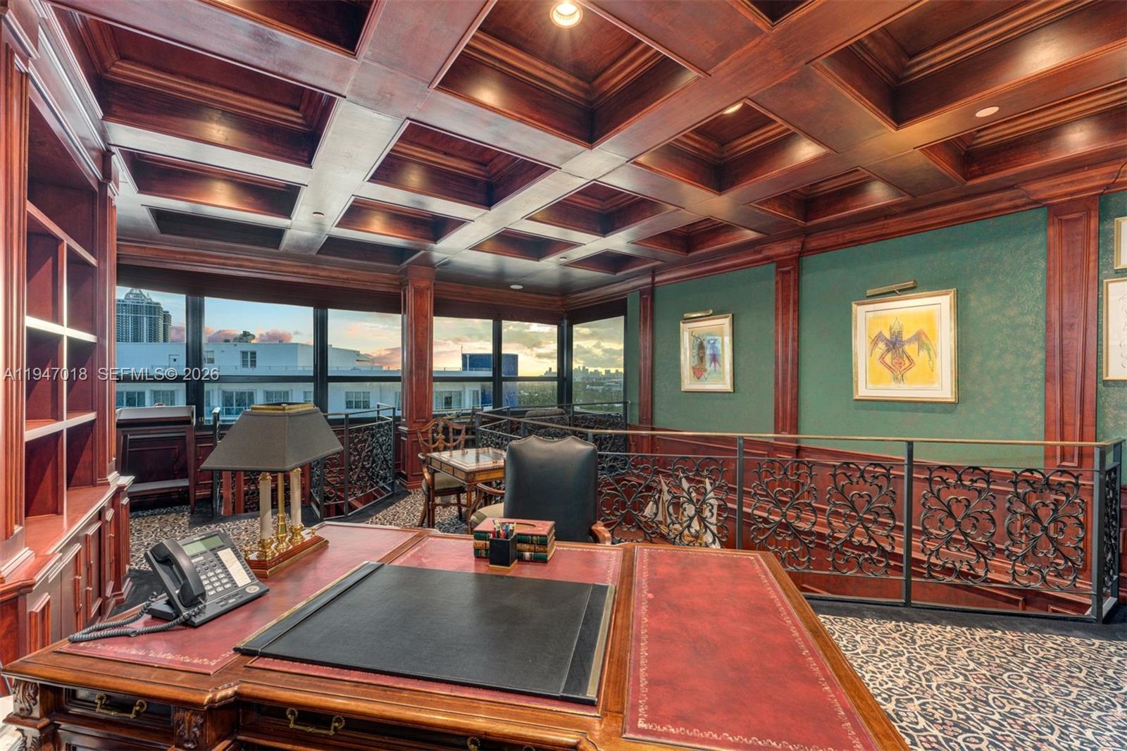 5225 Collins Ave Unit: PH8