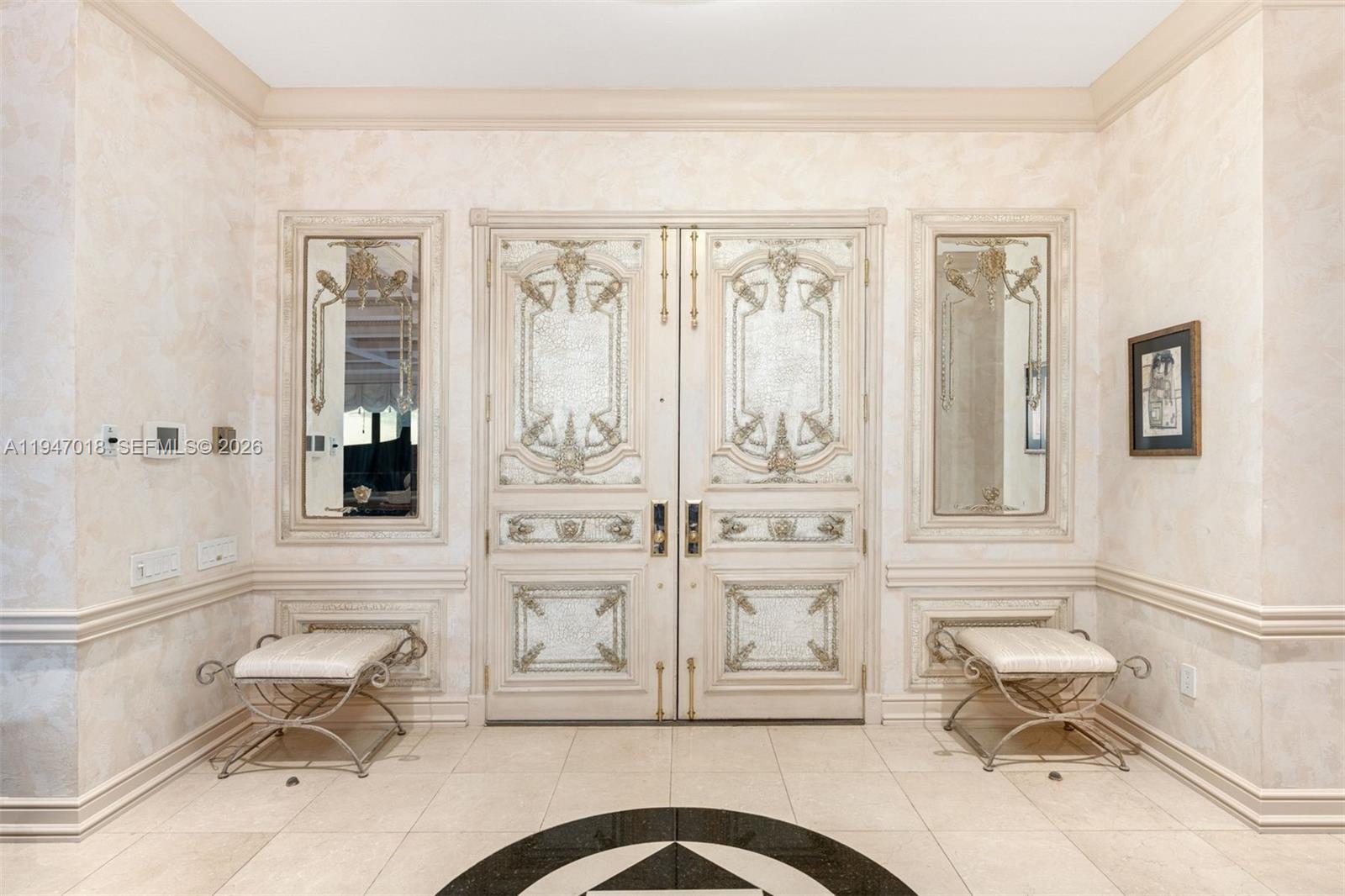 5225 Collins Ave Unit: PH8