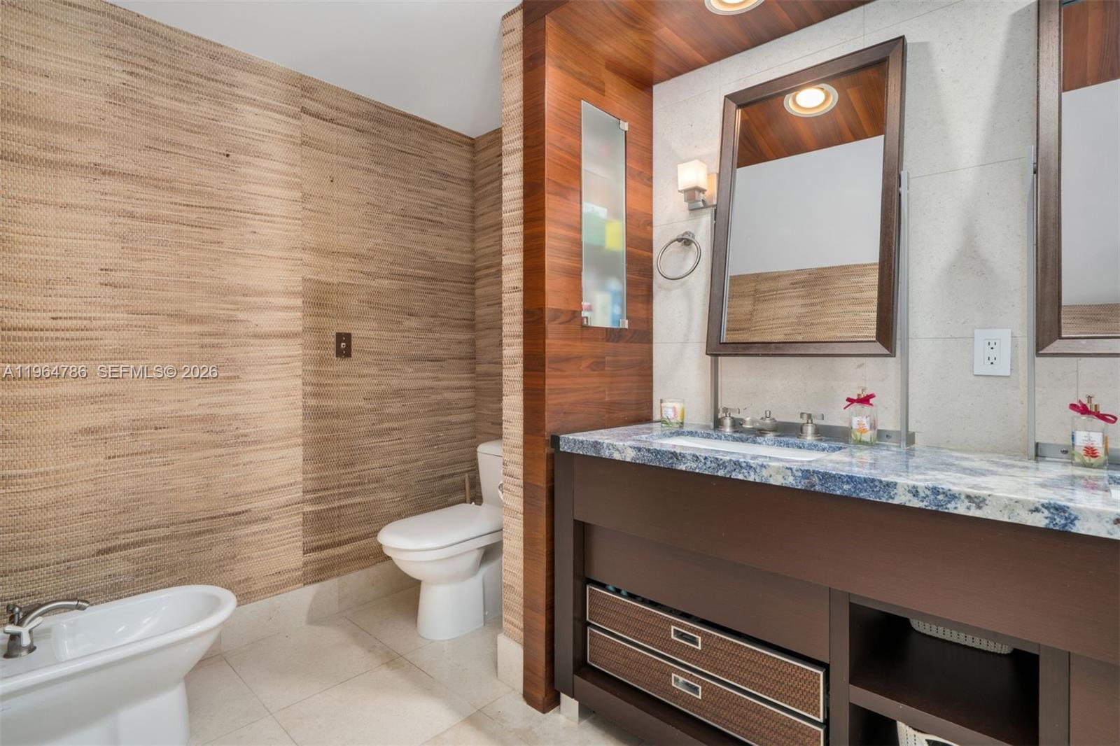 6799 Collins Ave # 1102