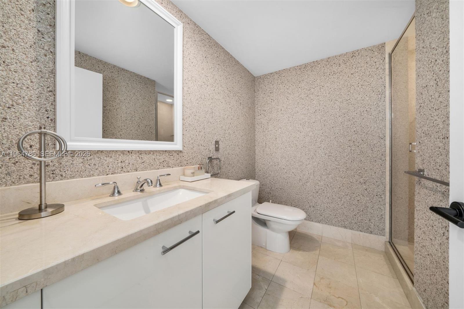 6799 Collins Ave # 1102