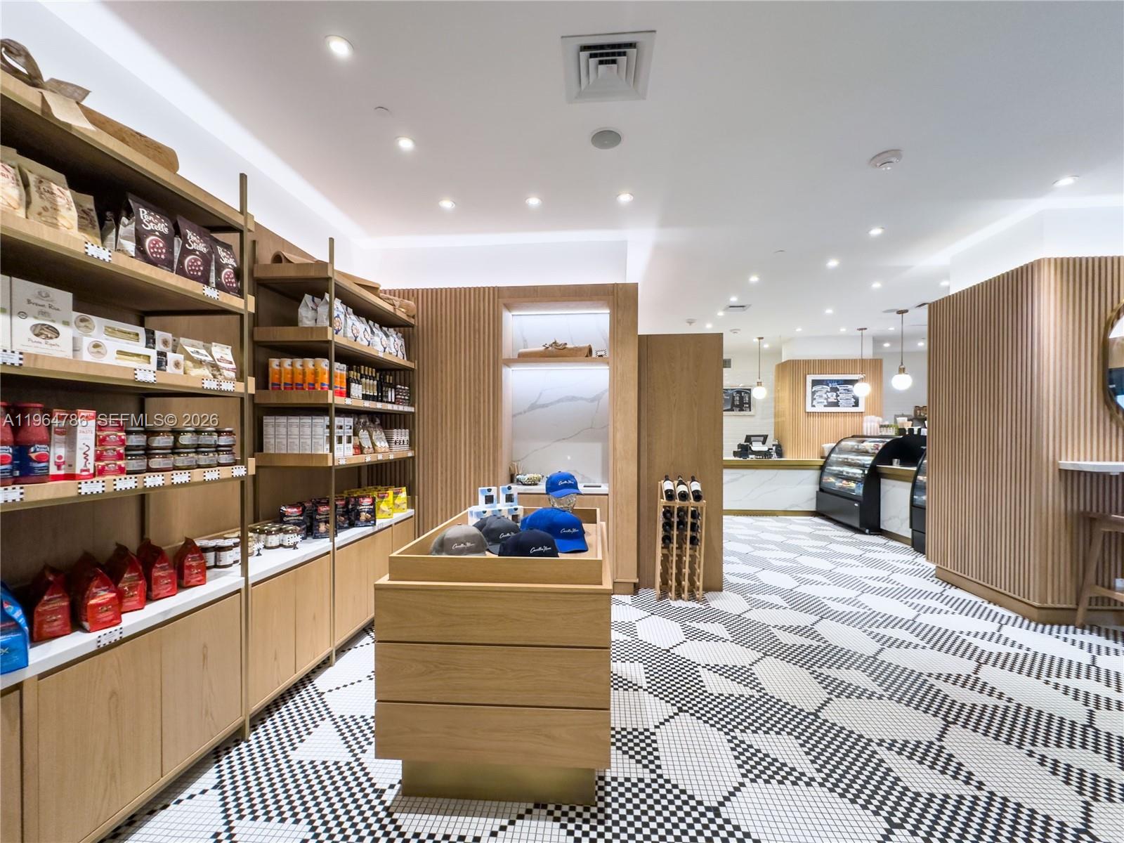 6799 Collins Ave # 1102