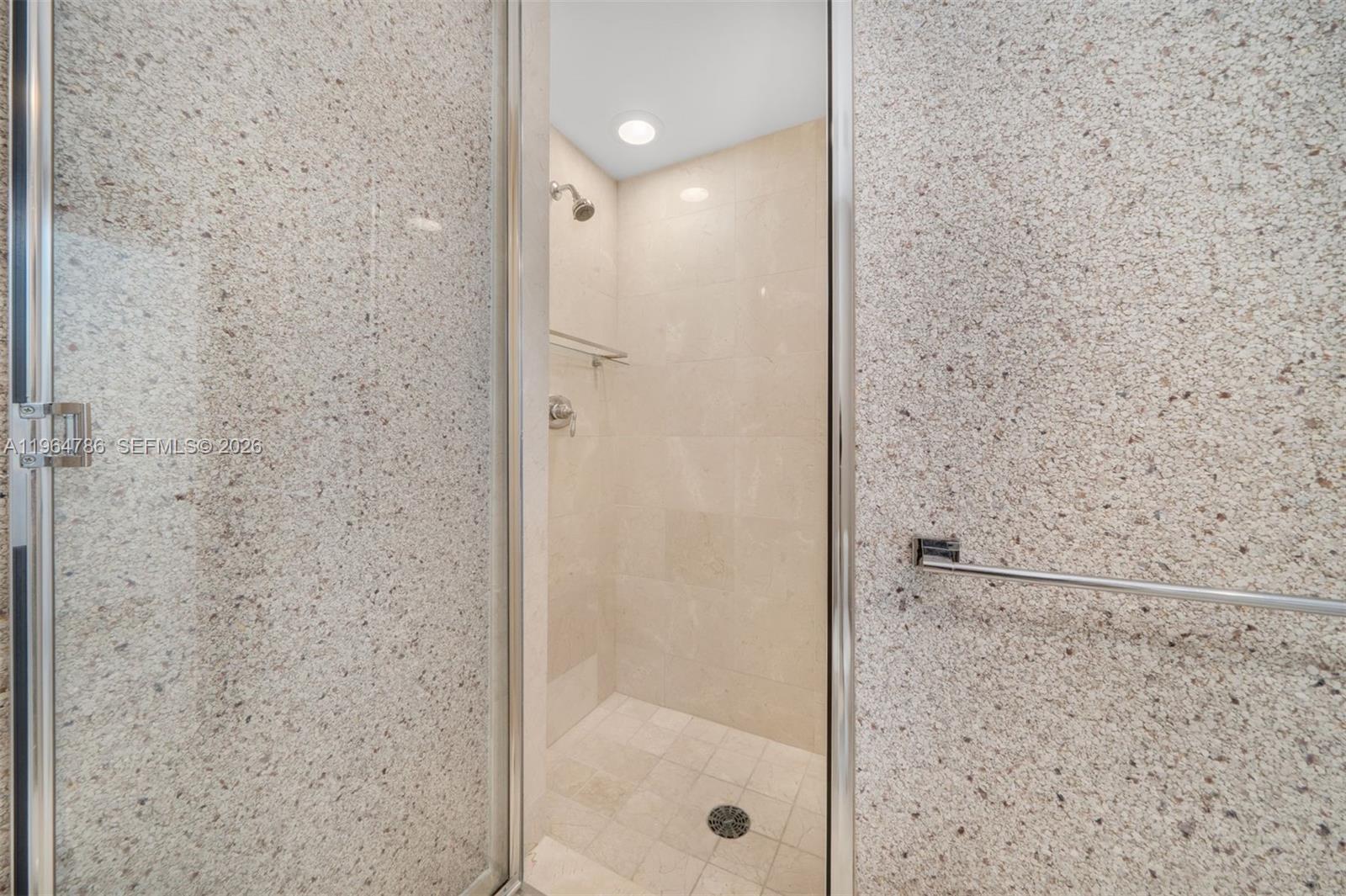 6799 Collins Ave # 1102