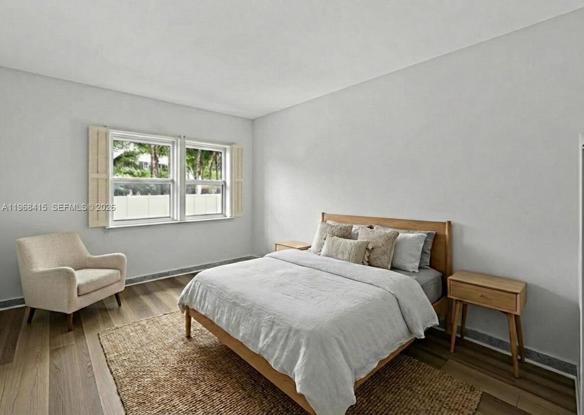 4925 Collins Ave # 1A