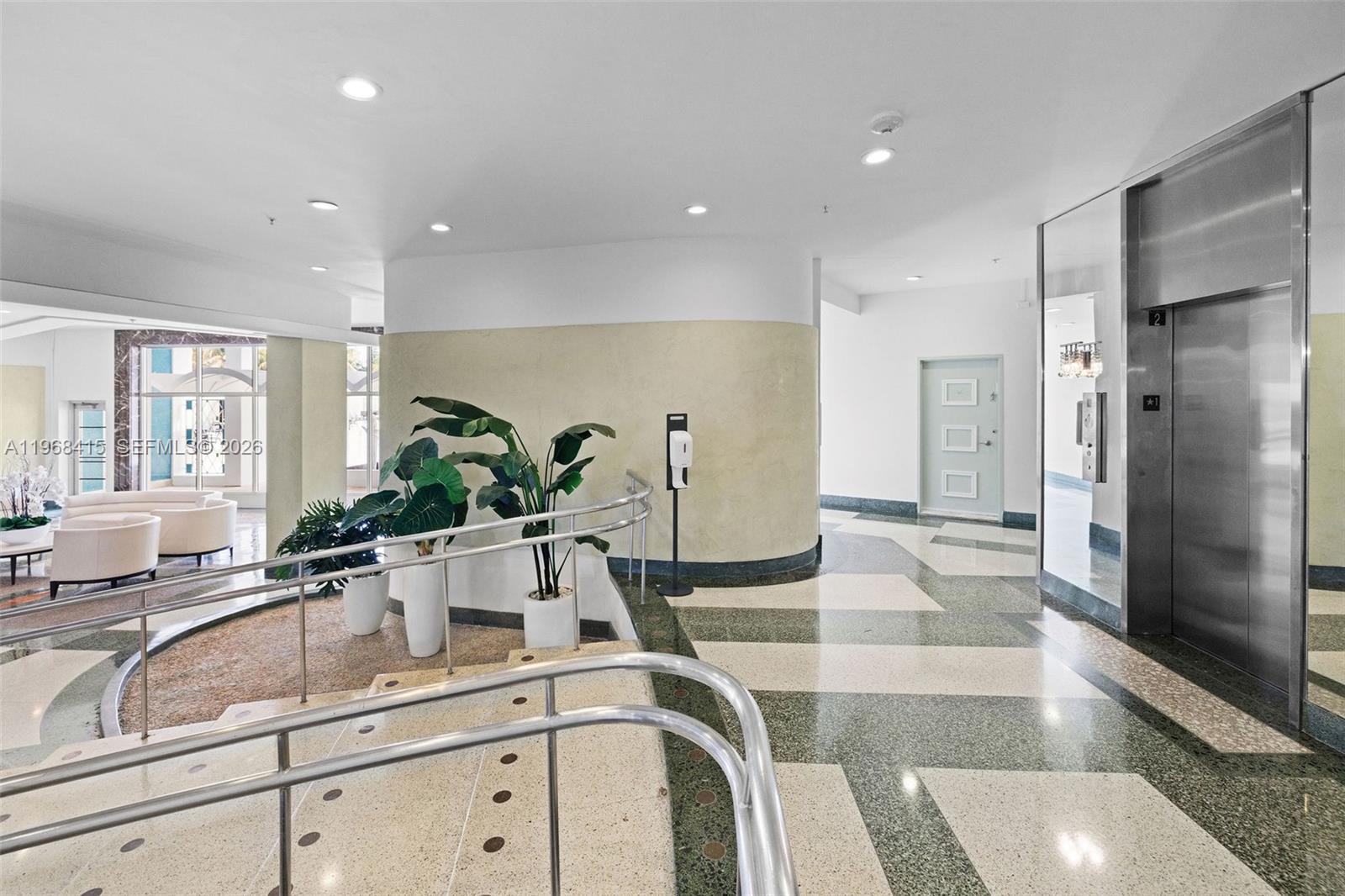 4925 Collins Ave # 1A