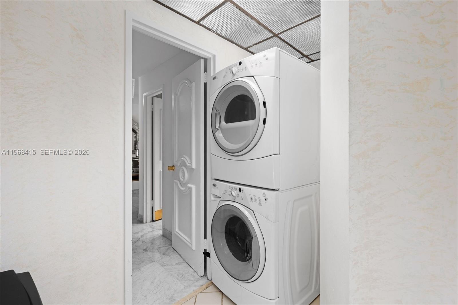 4925 Collins Ave # 1A