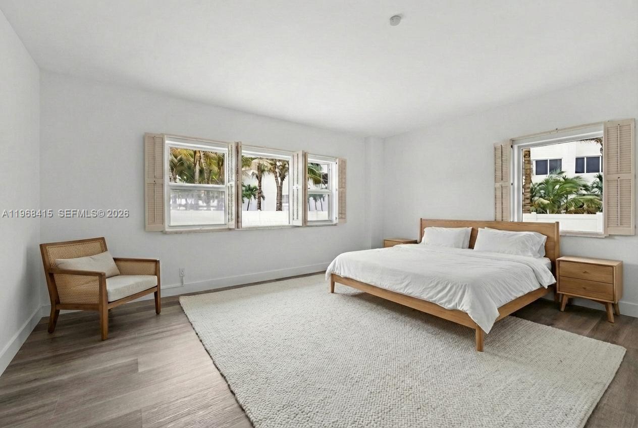 4925 Collins Ave # 1A