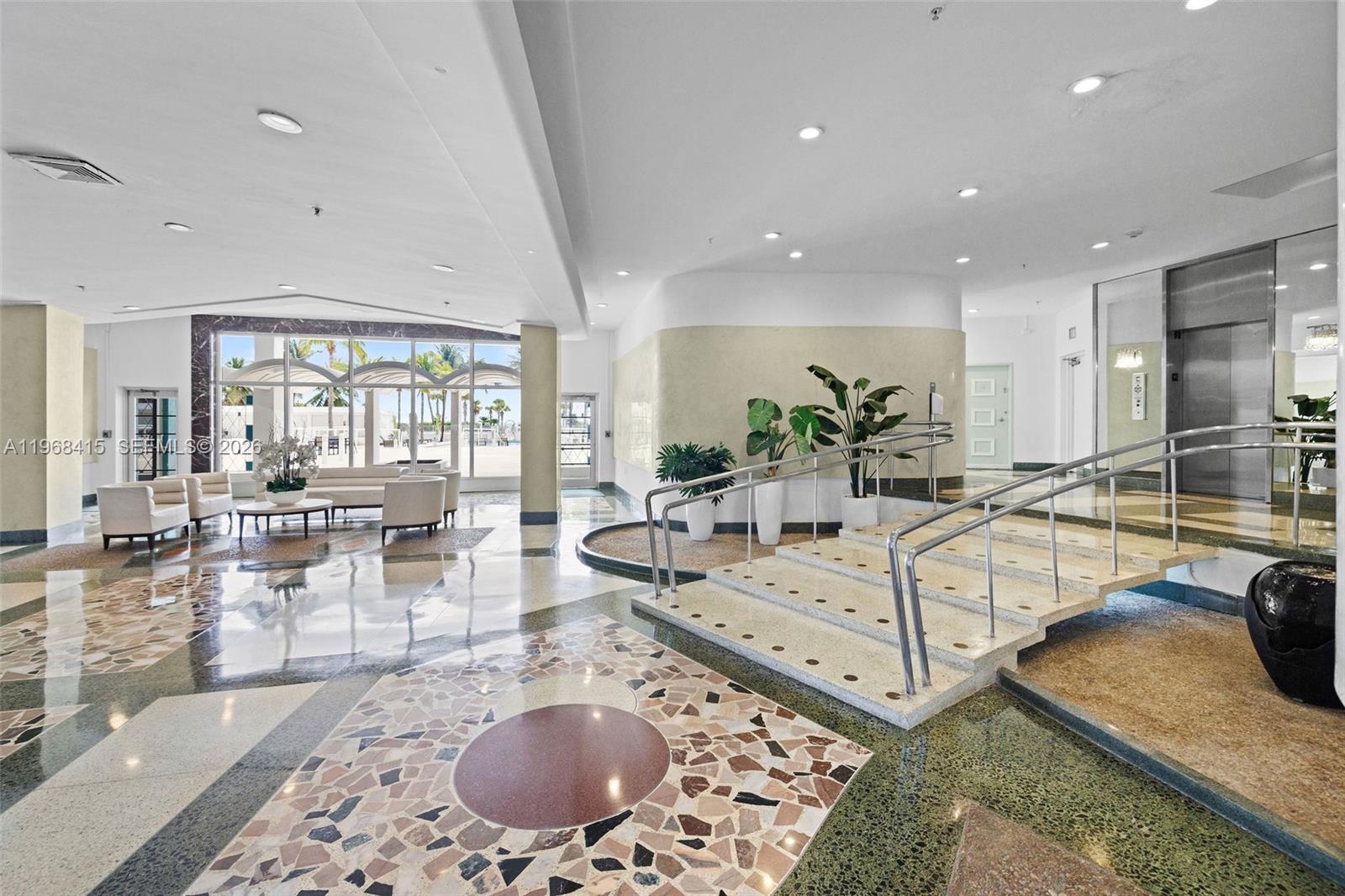 4925 Collins Ave # 1A