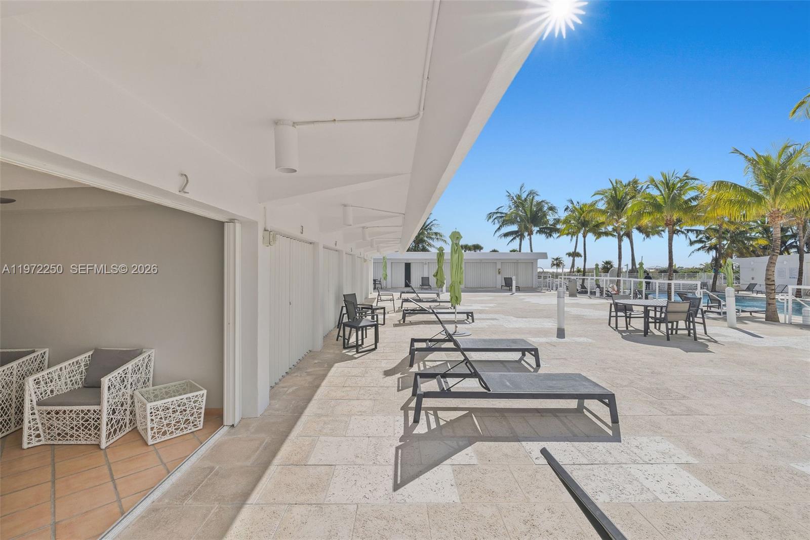 4925 Collins Ave Unit: CU2