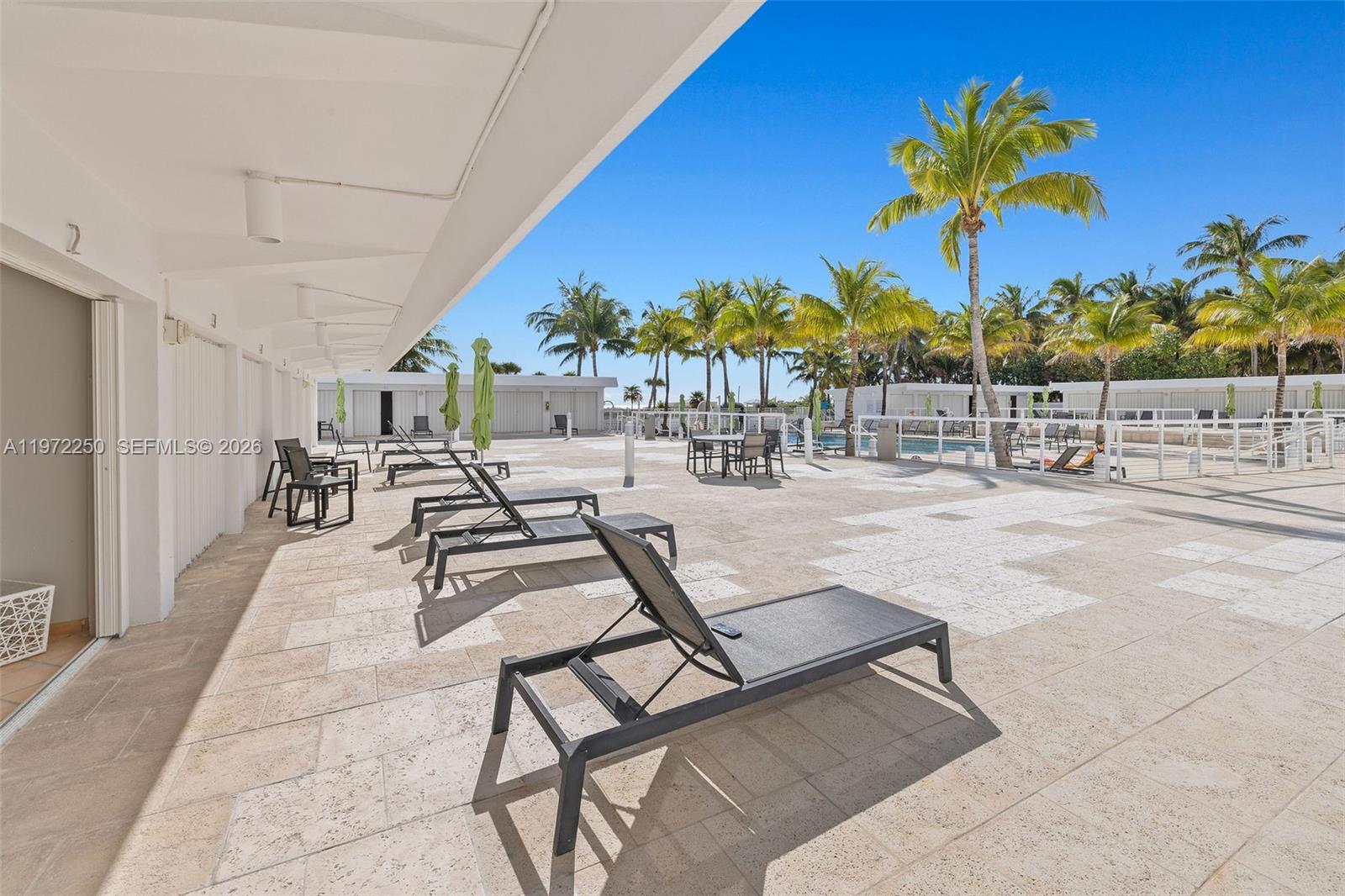 4925 Collins Ave Unit: CU2