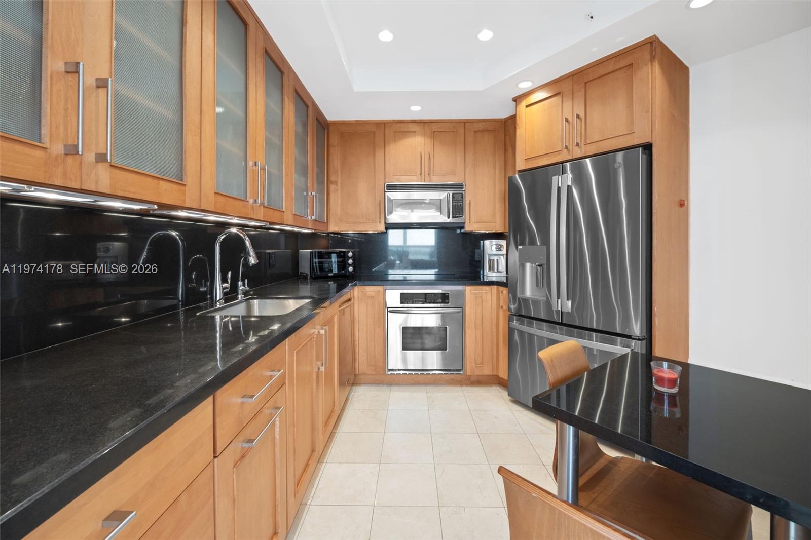 4925 Collins Ave # 8G