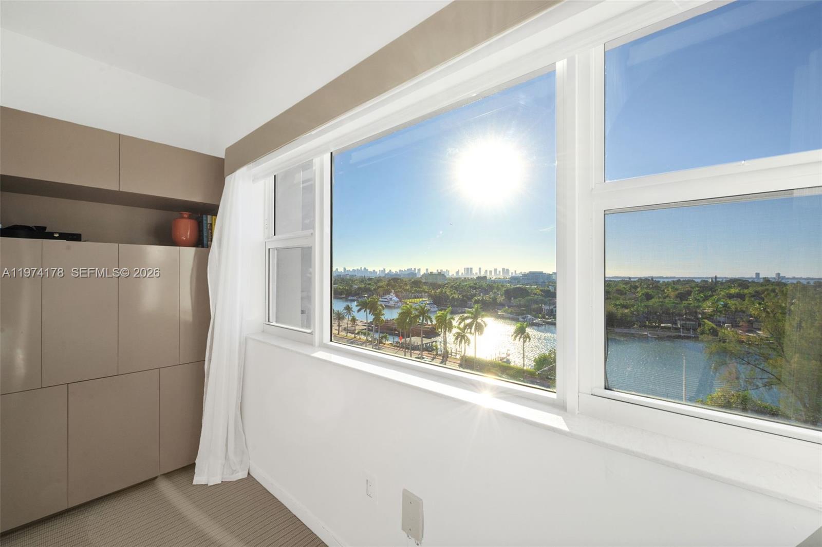 4925 Collins Ave # 8G