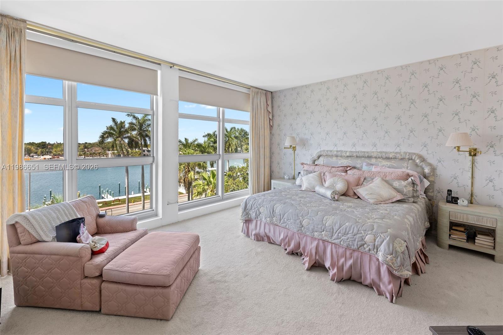 5055 Collins Ave # 5M