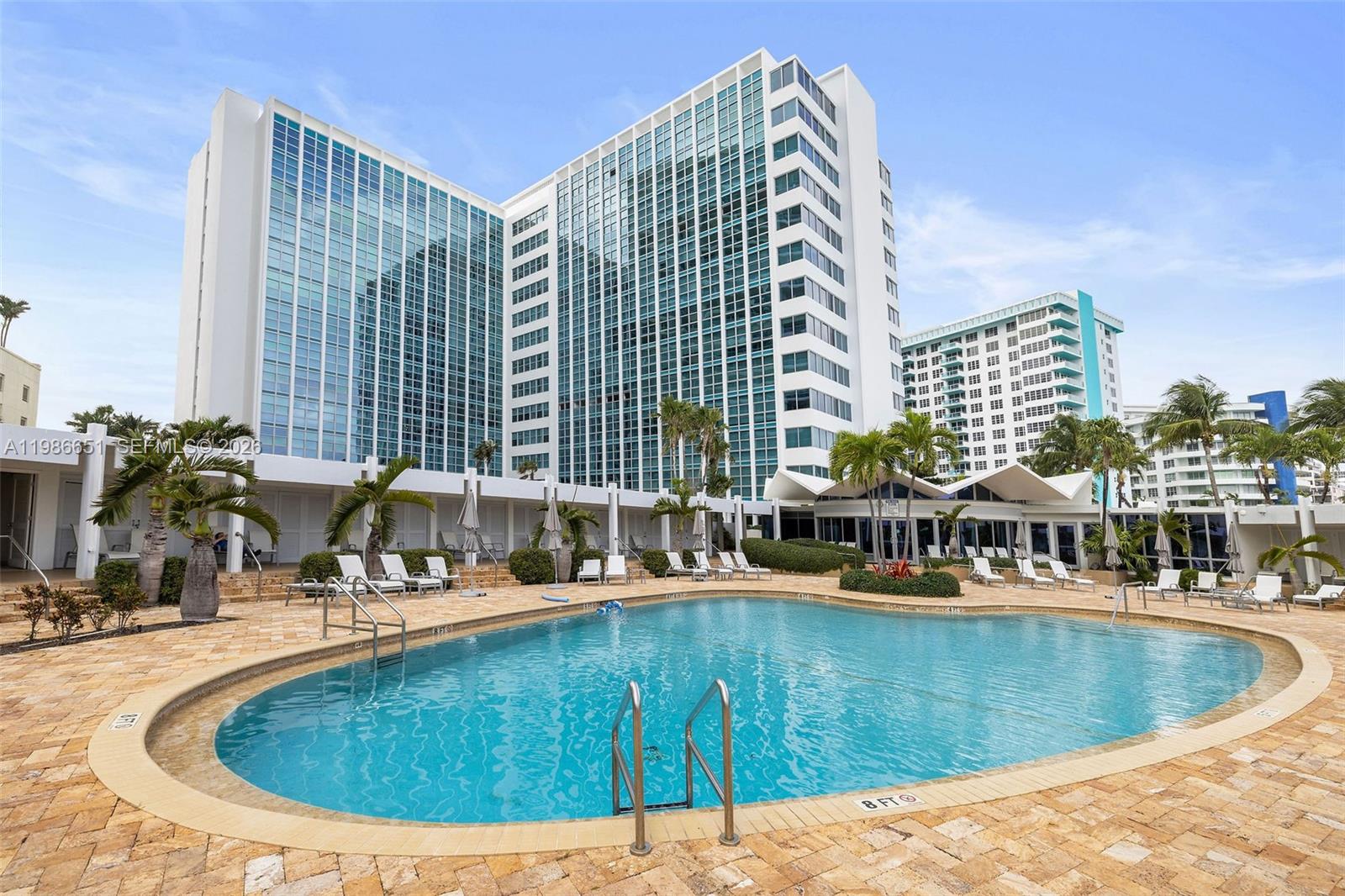 5055 Collins Ave # 5M