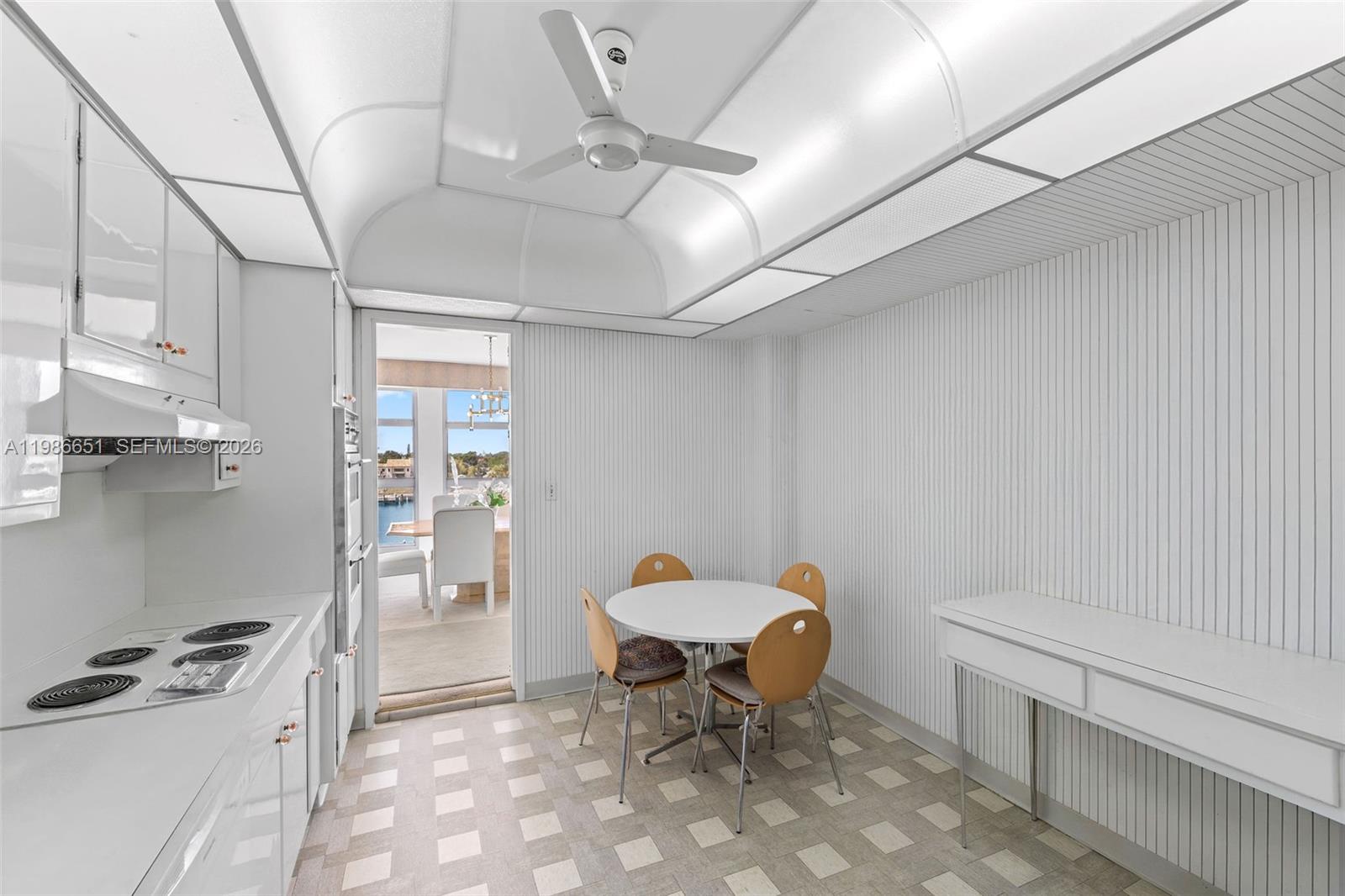 5055 Collins Ave # 5M