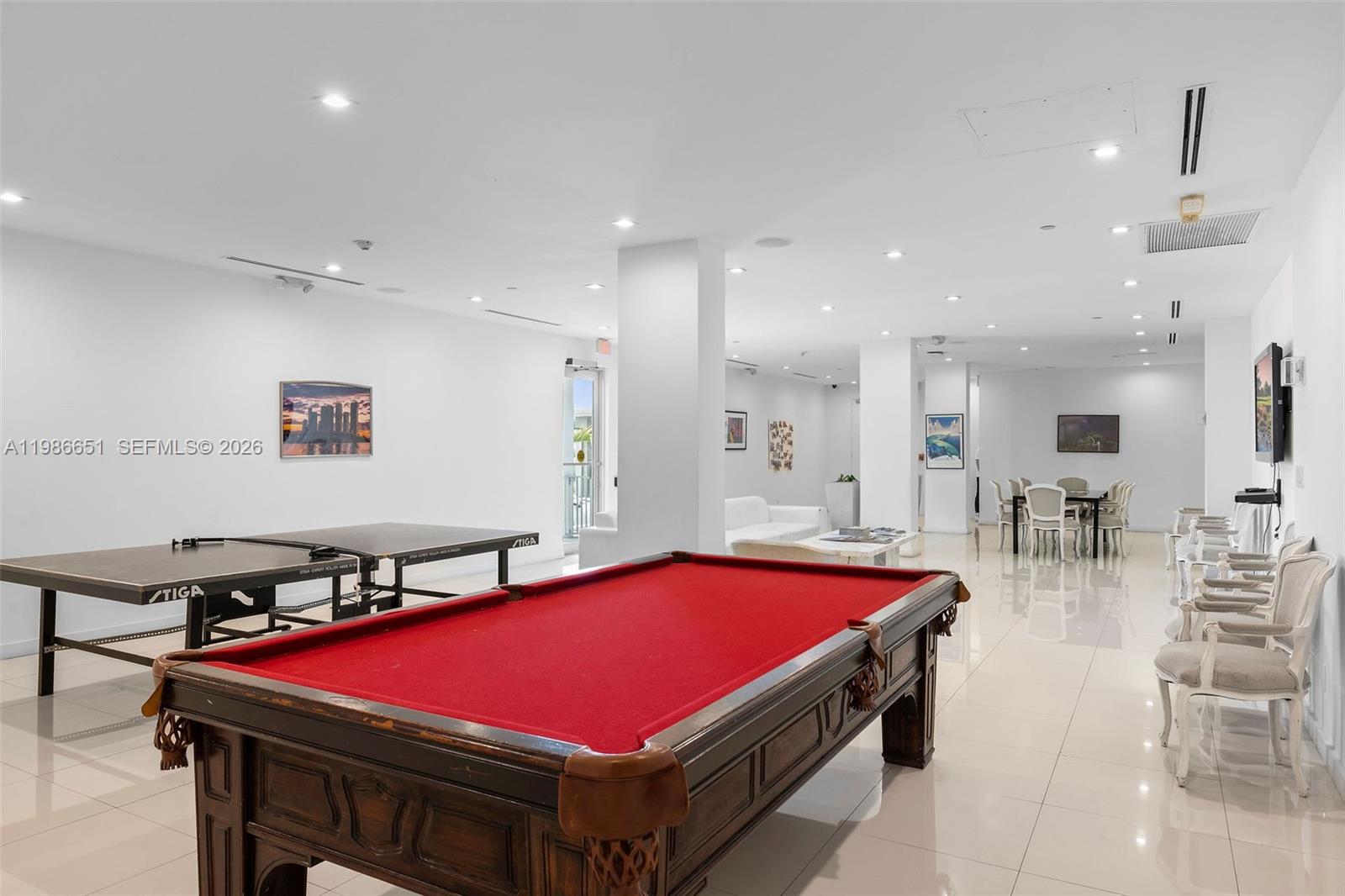 5055 Collins Ave # 5M