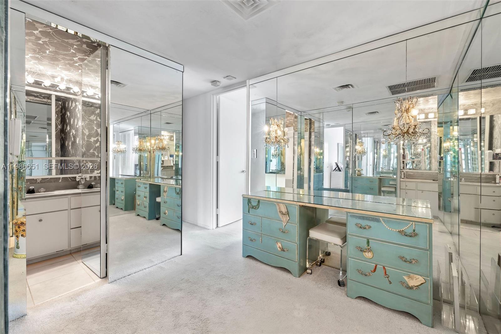 5055 Collins Ave # 5M