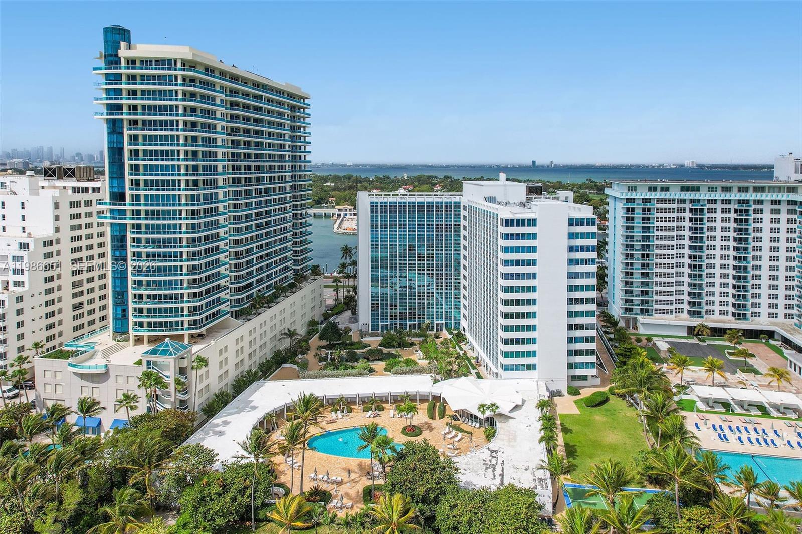 5055 Collins Ave # 5M