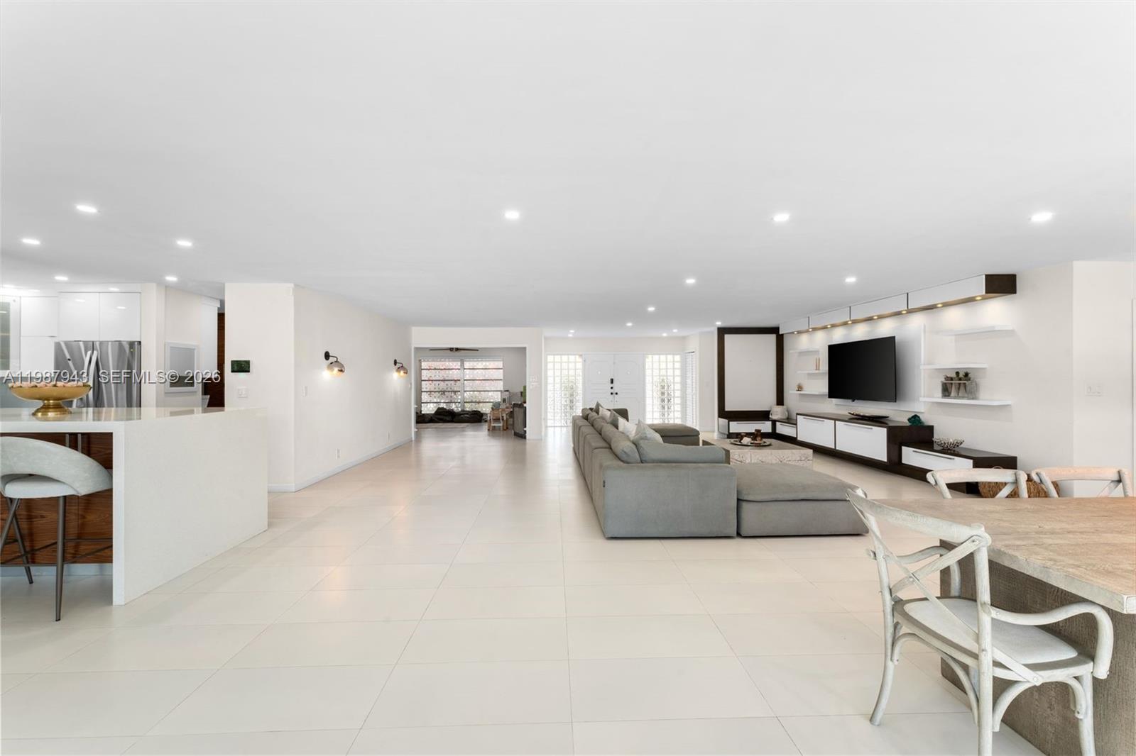 1525 Diplomat Pkwy