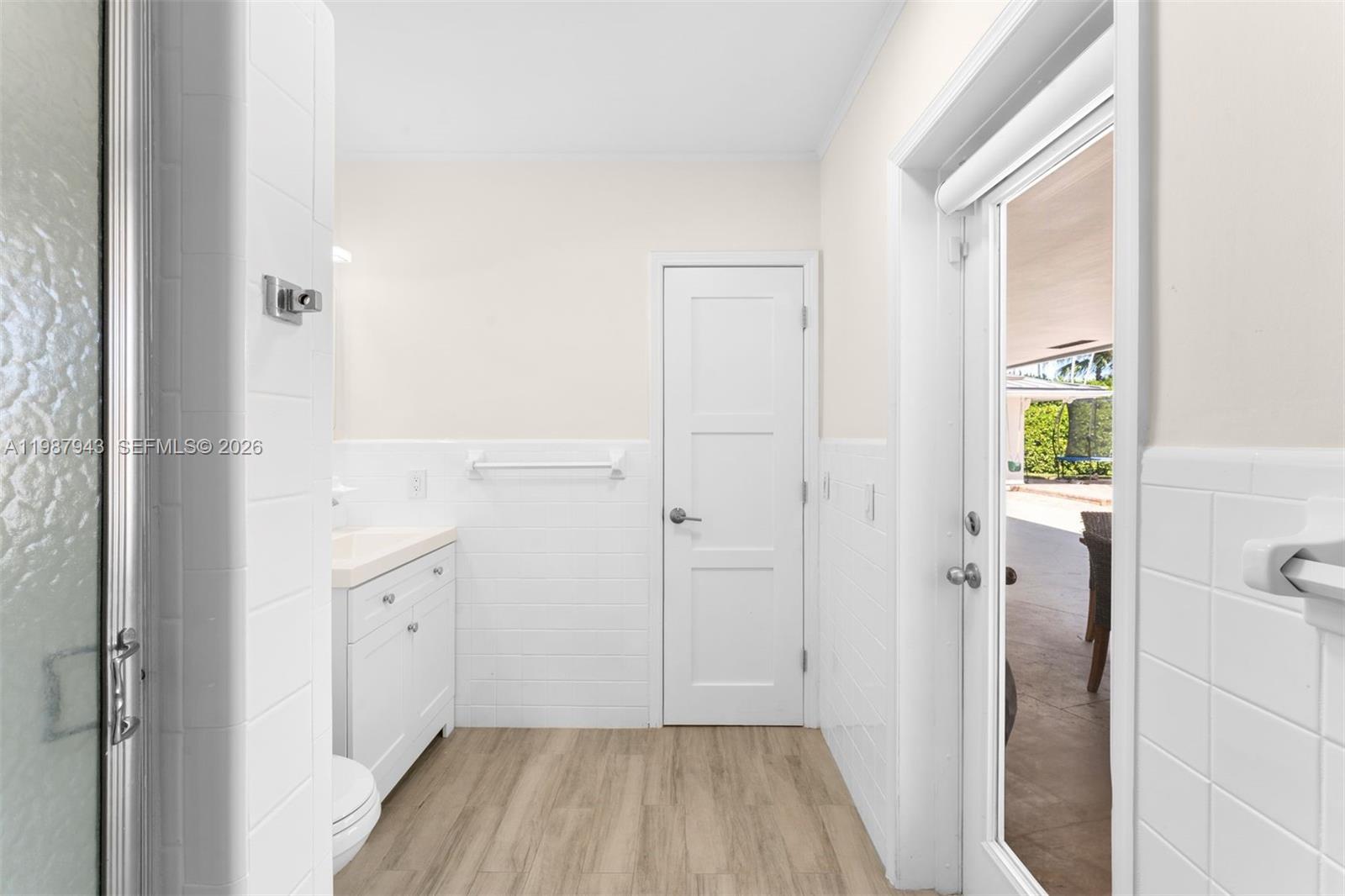 1525 Diplomat Pkwy