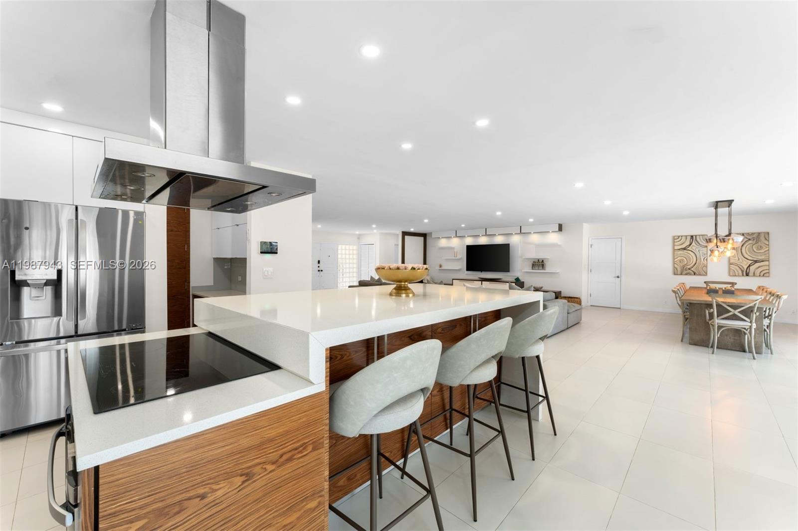 1525 Diplomat Pkwy