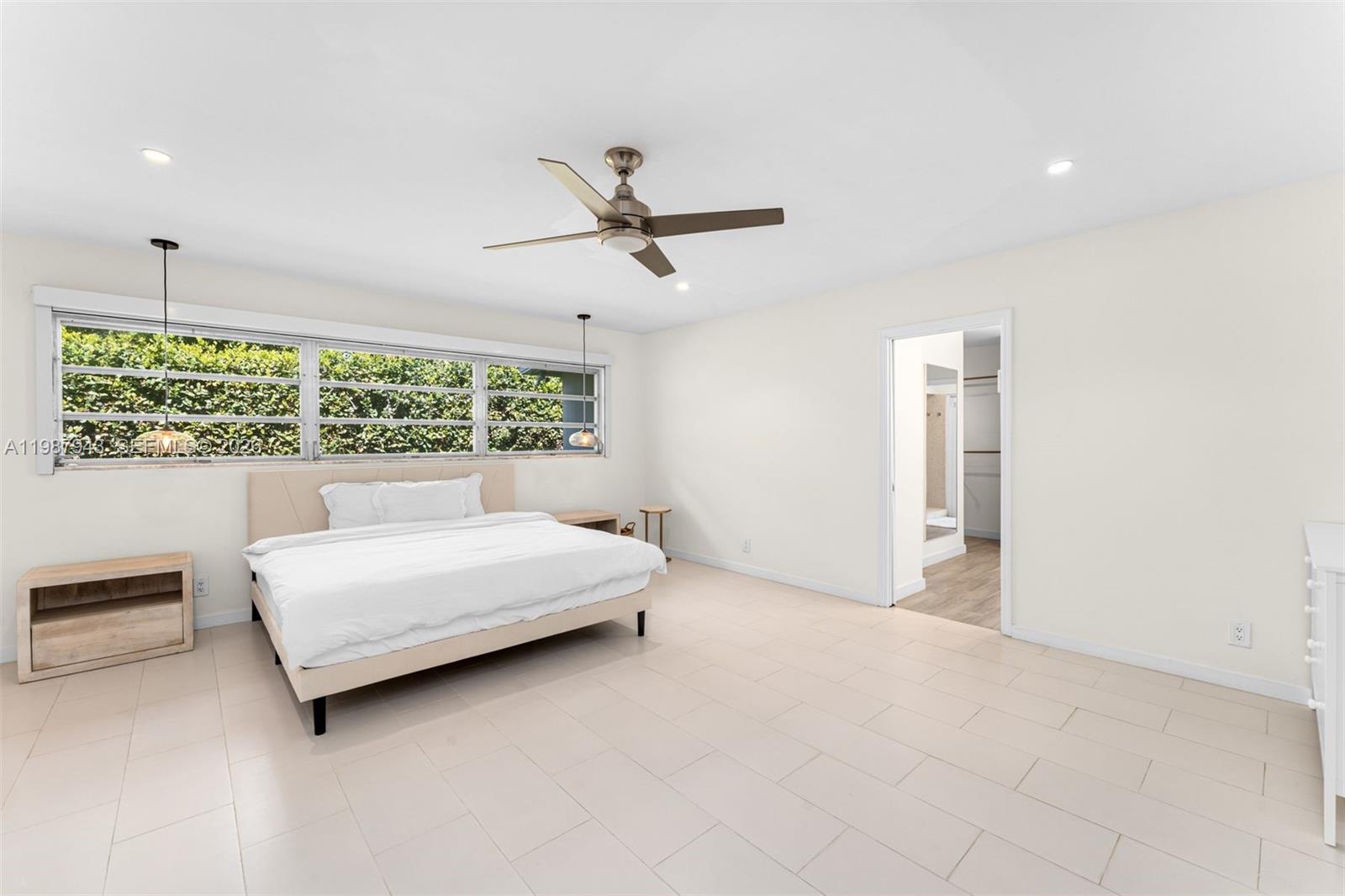1525 Diplomat Pkwy