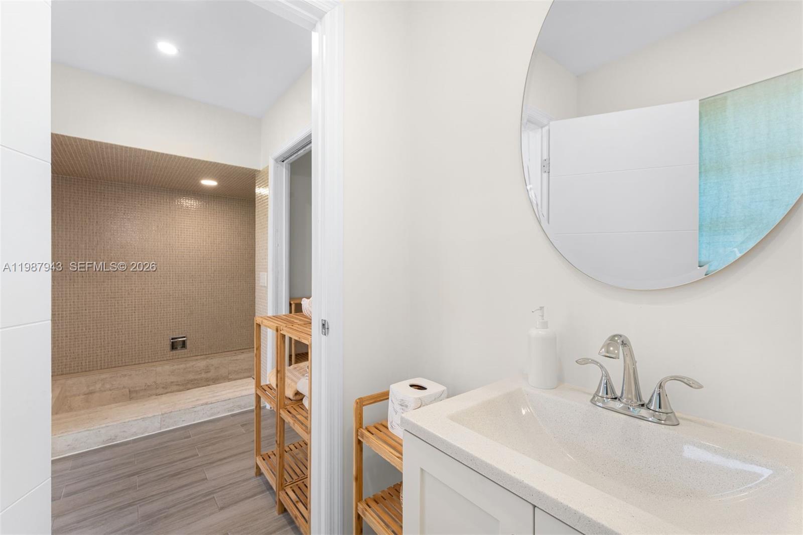 1525 Diplomat Pkwy