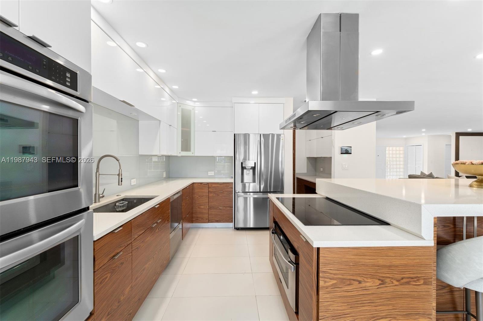 1525 Diplomat Pkwy