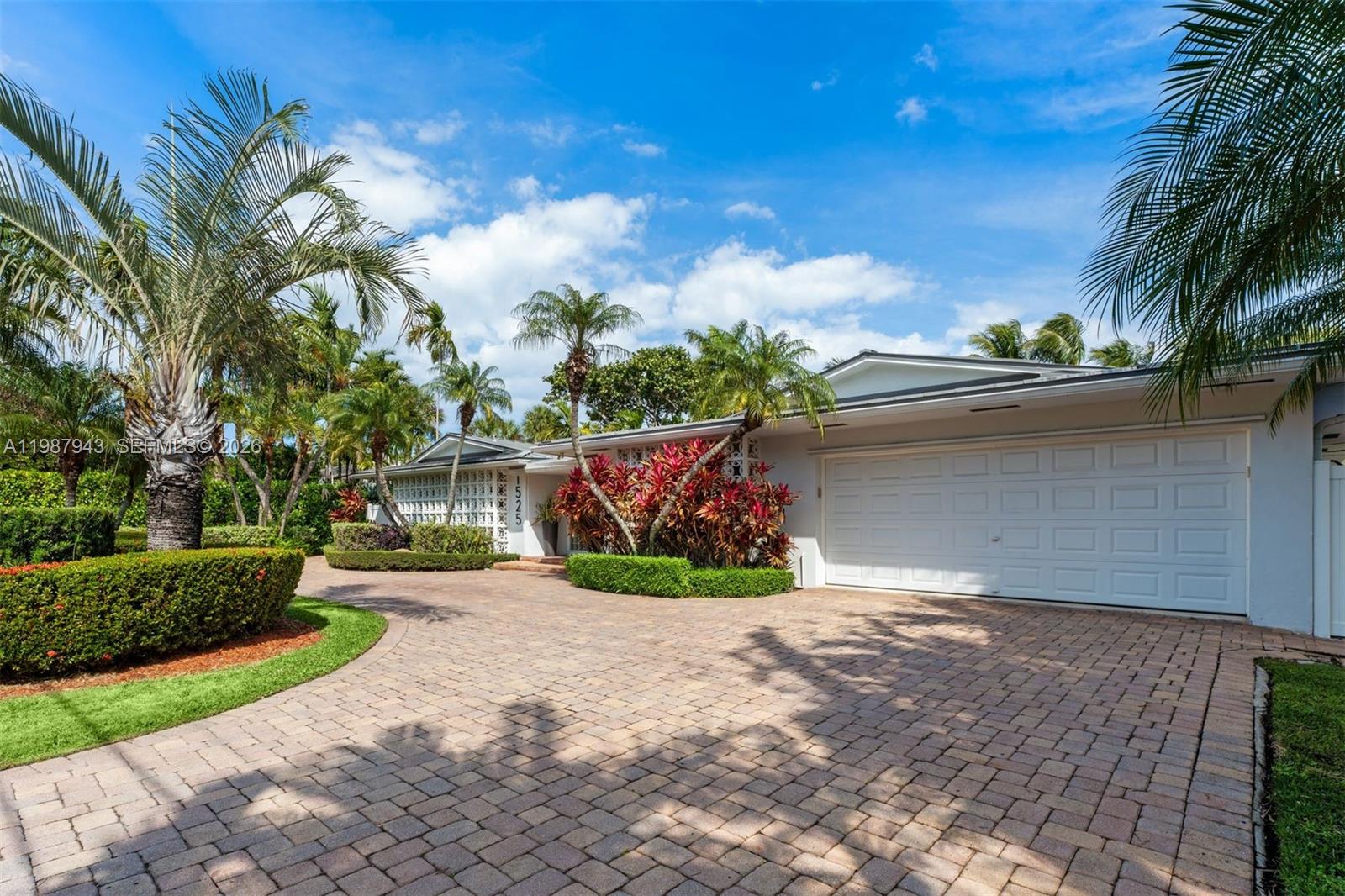 1525 Diplomat Pkwy