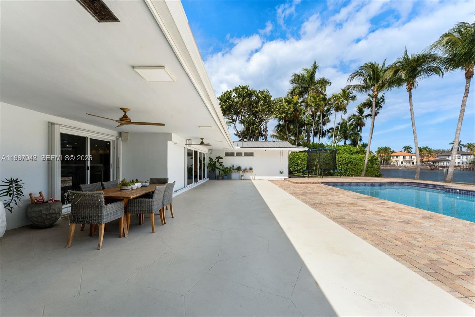 1525 Diplomat Pkwy