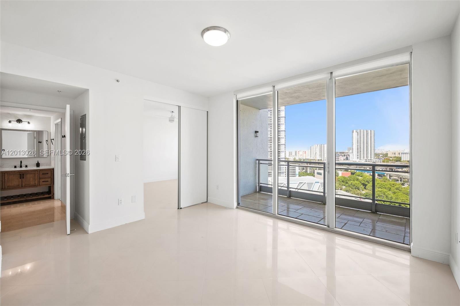 90 SW 3rd St # 1608