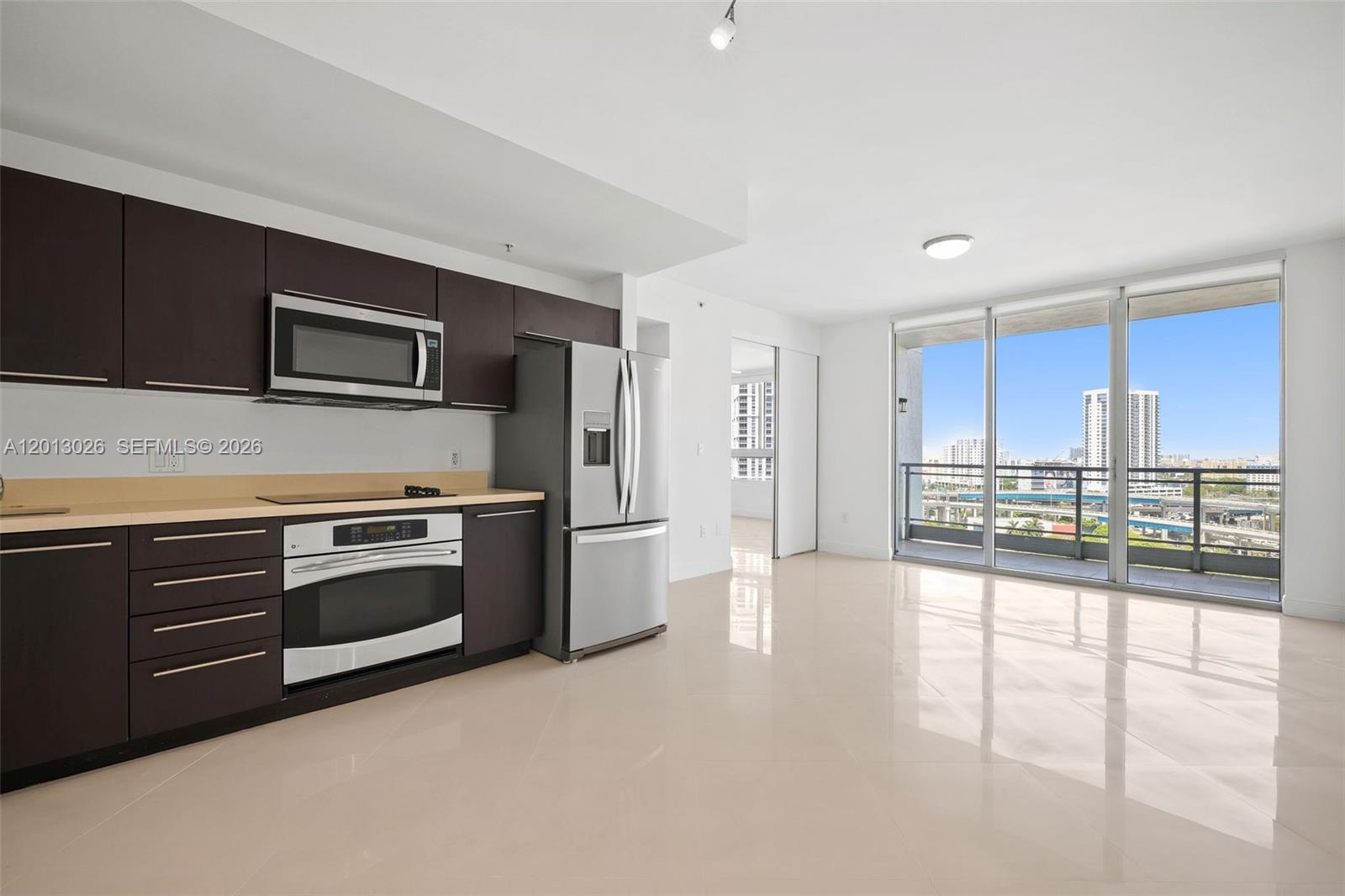 90 SW 3rd St # 1608