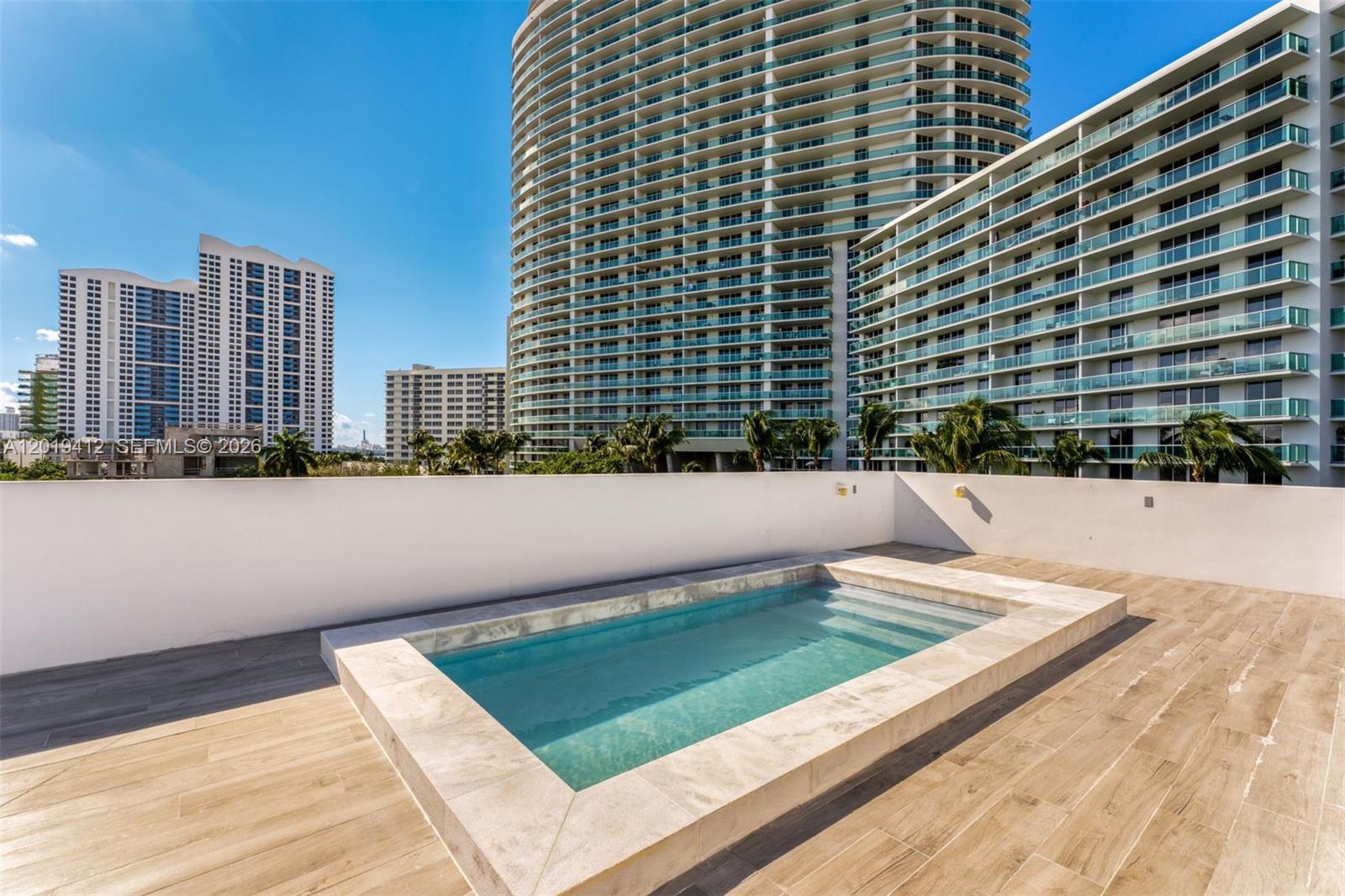 1525 Bay Rd # 1525