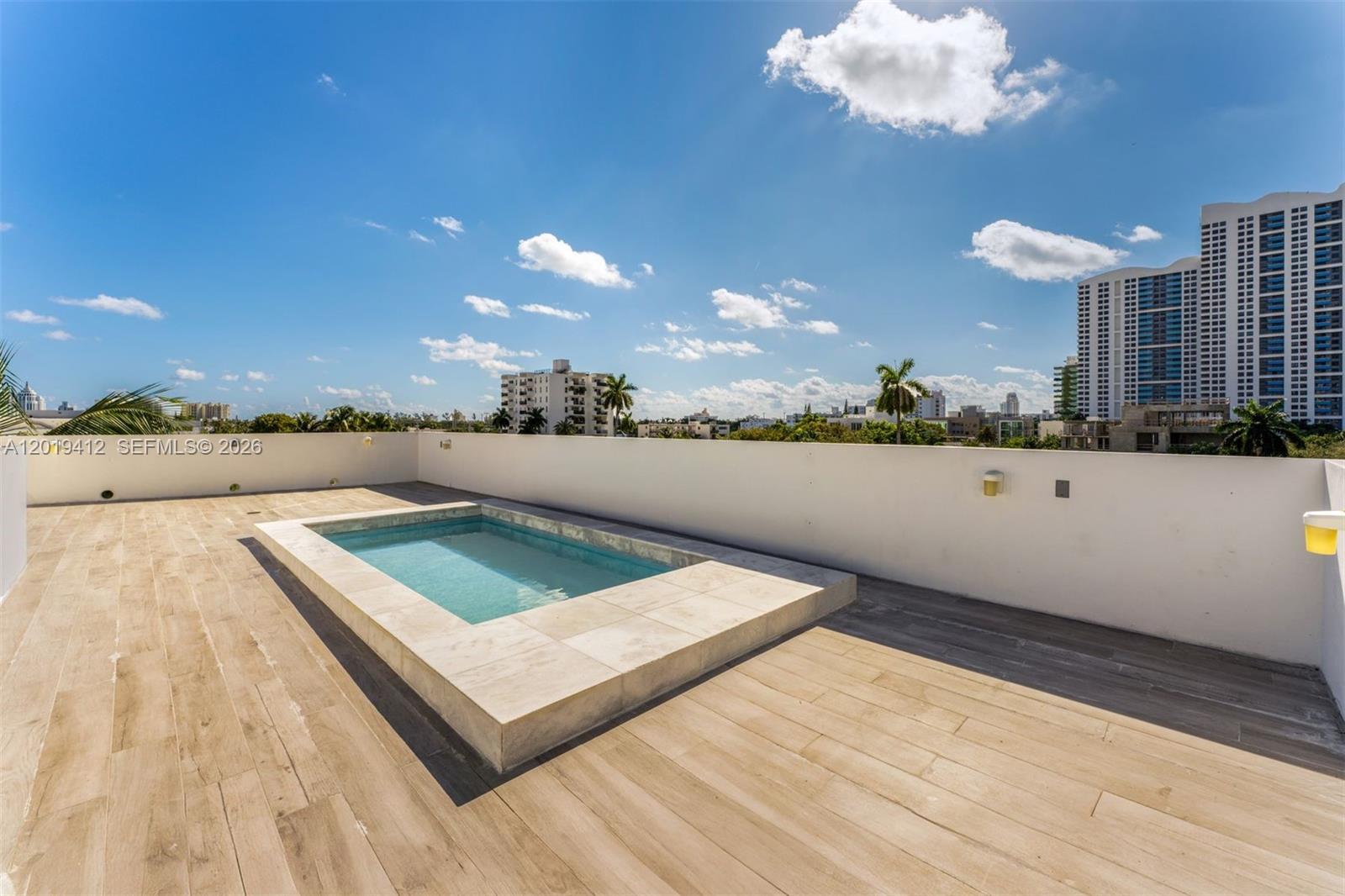 1525 Bay Rd # 1525