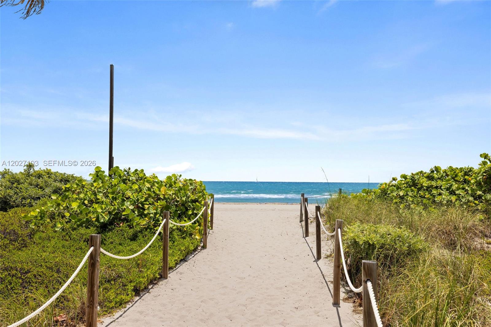 5001 Collins Ave # 1E