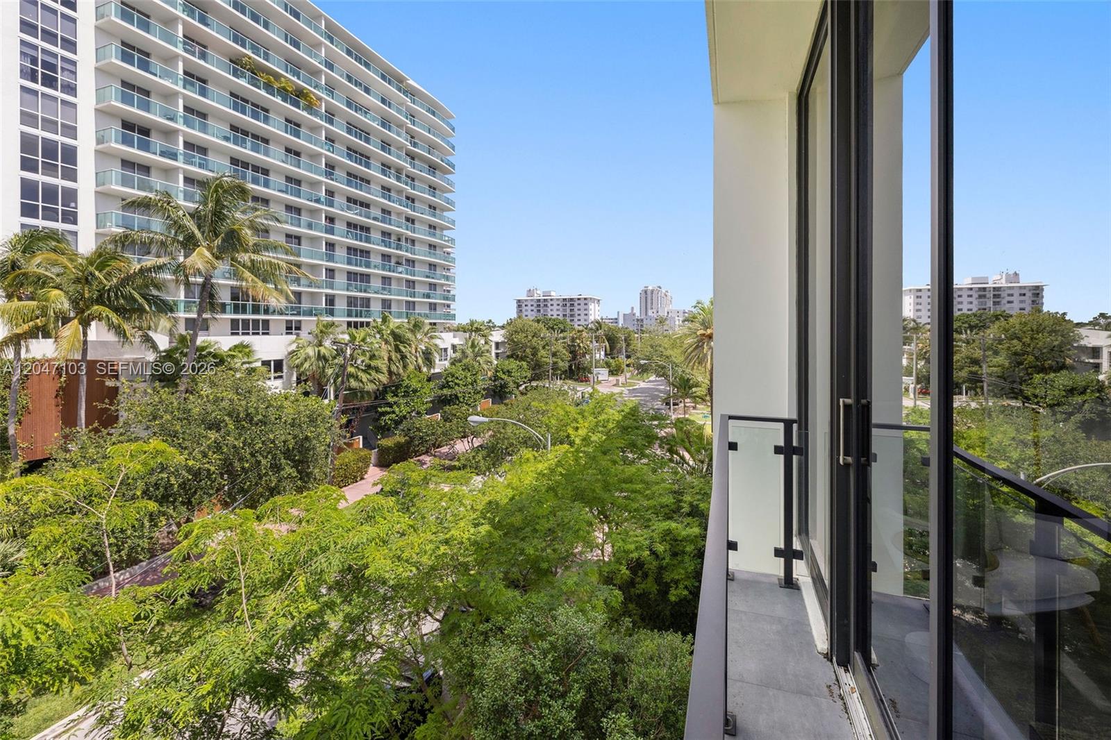 1525 Bay Rd # 1525