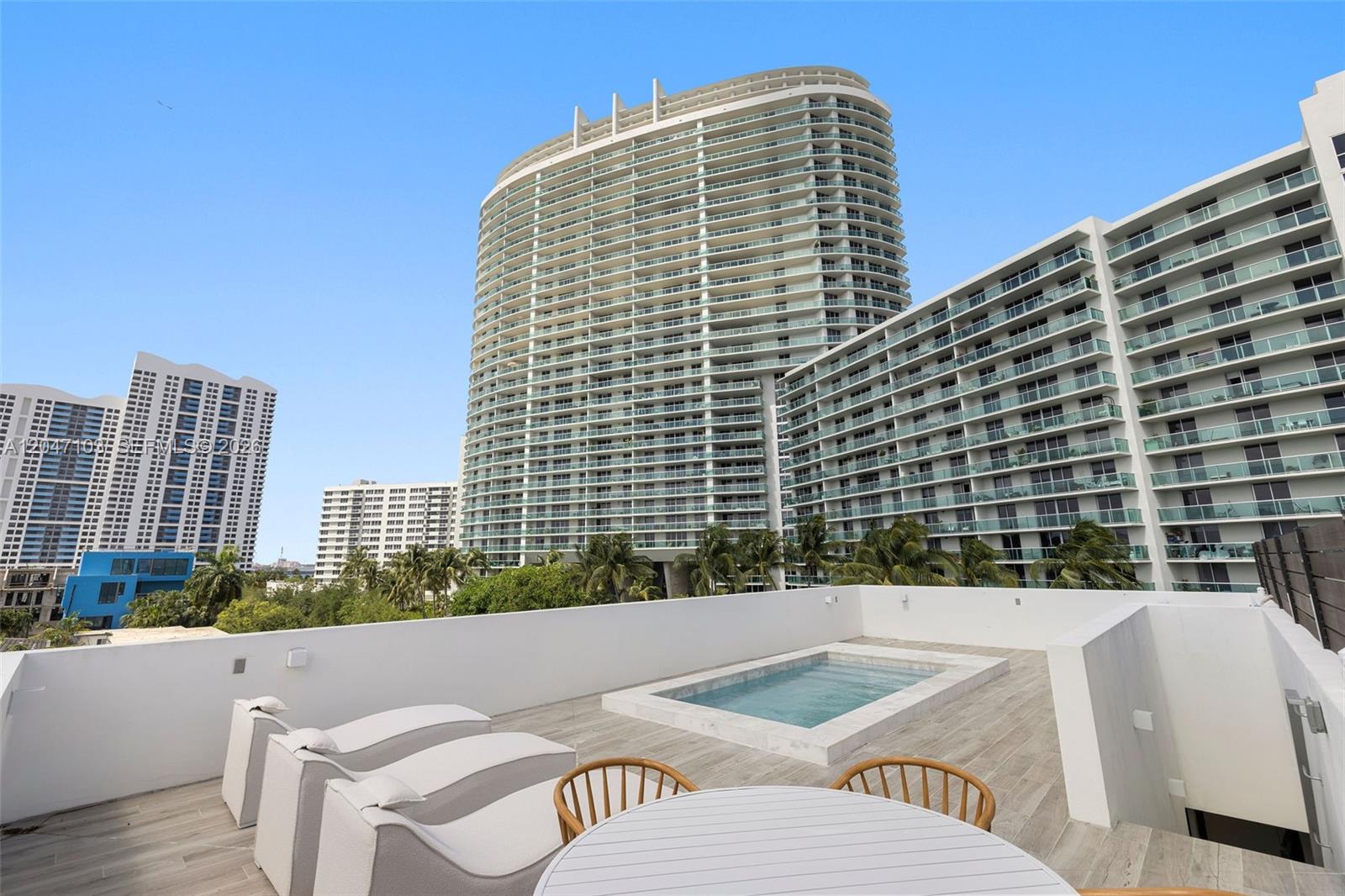 1525 Bay Rd # 1525