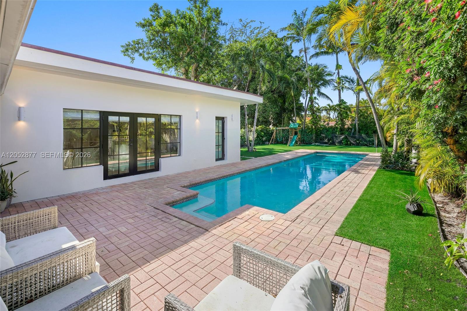 3144 Royal Palm Ave