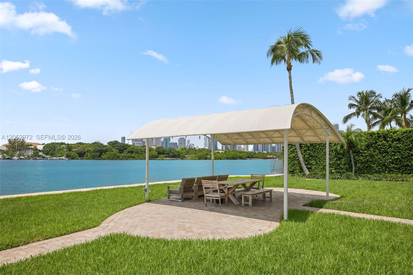 1100 Venetian Way # 2B