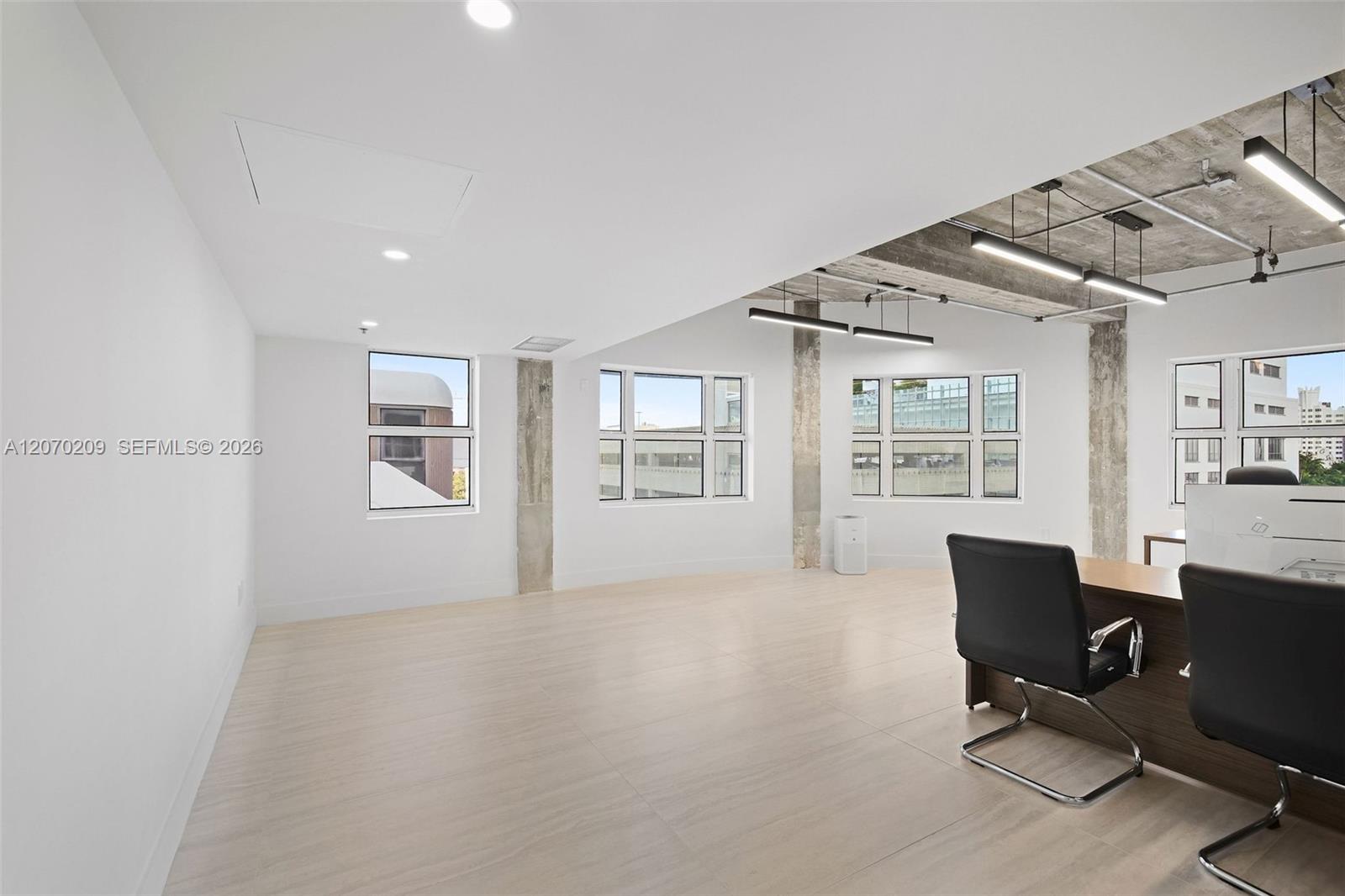 605 Lincoln Rd # 500