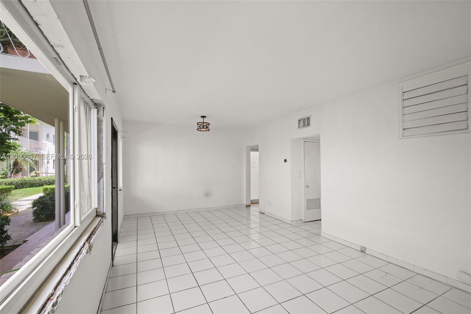 1130 Venetian Way # 1D