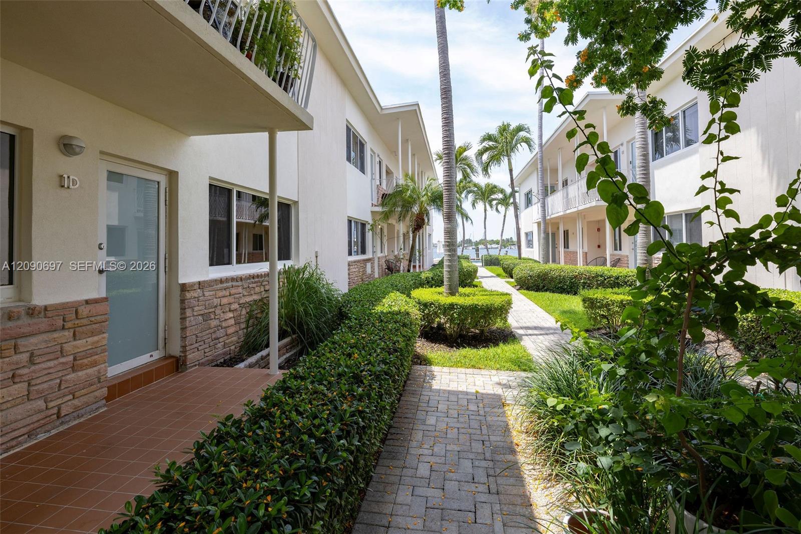 1130 Venetian Way # 1D