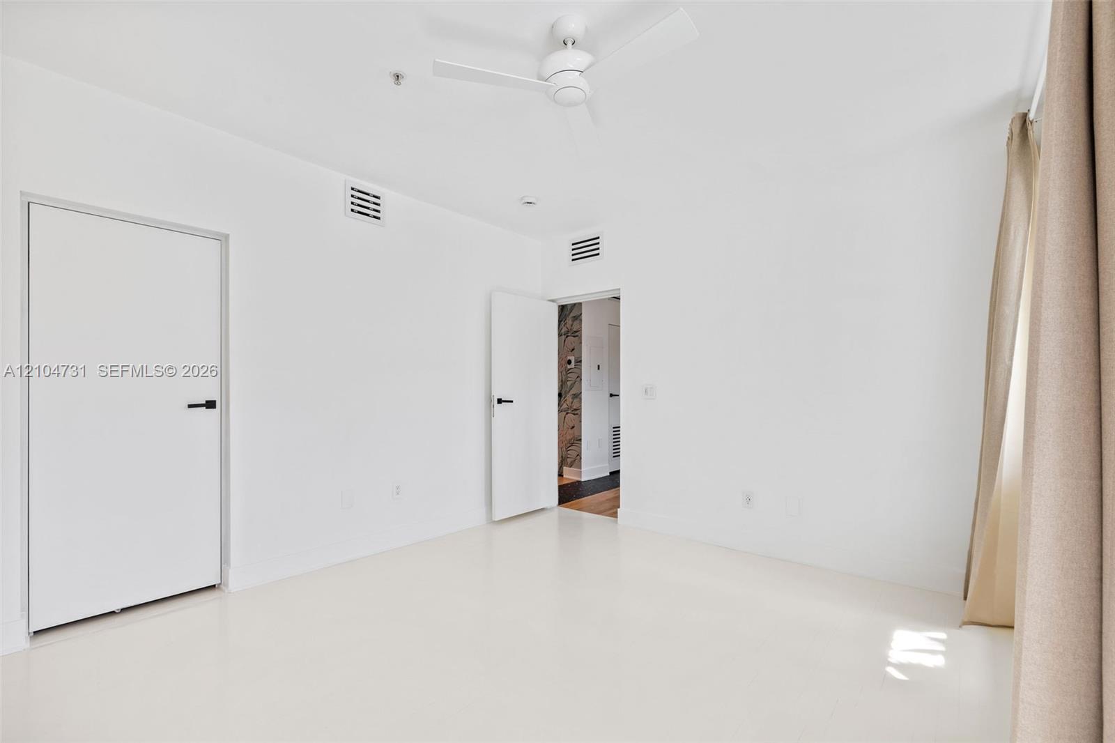 1521 Lenox Ave # 206