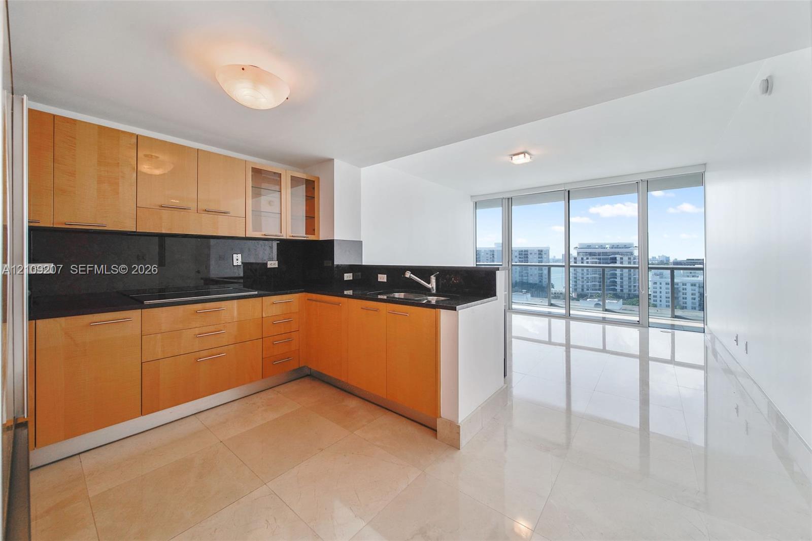 6799 Collins Ave 1101 Miami Beach Fl Us 33141 A8f530b42f8d254dae722828383bf324