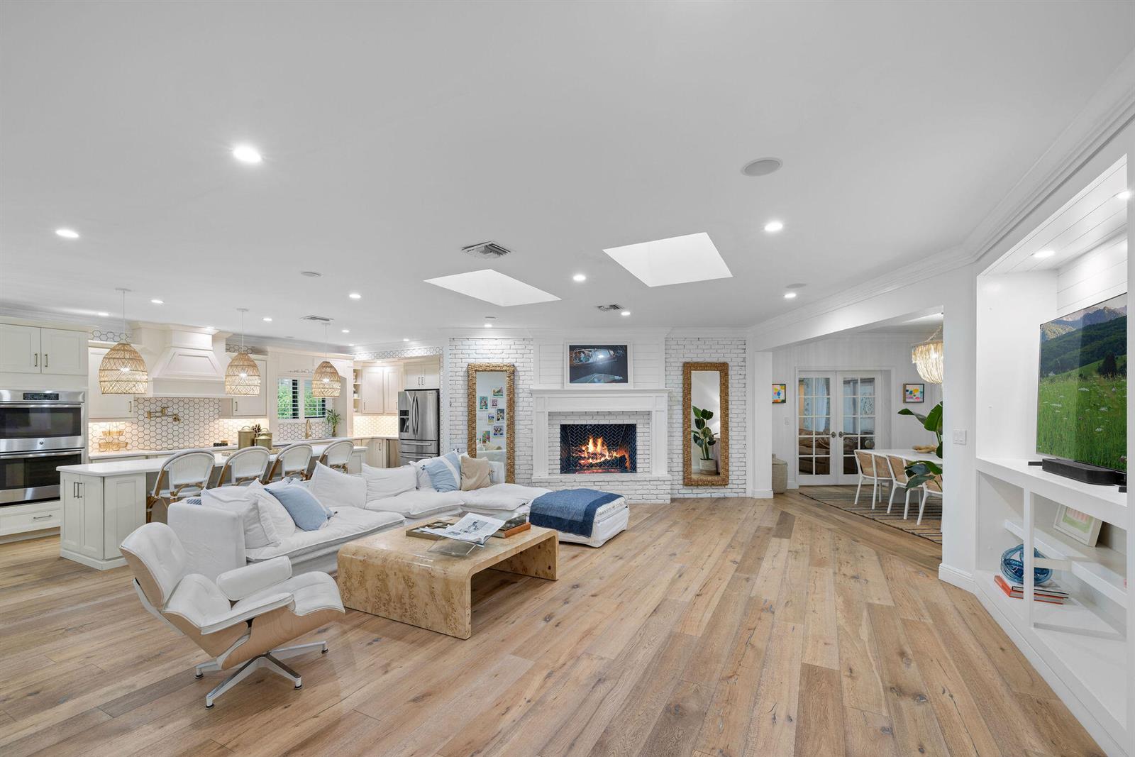 5430 SW 39TH Way