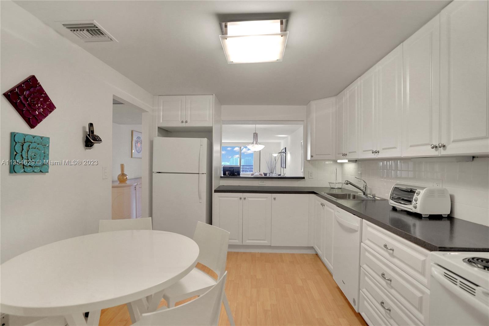 2500 Parkview Dr Unit: 1921